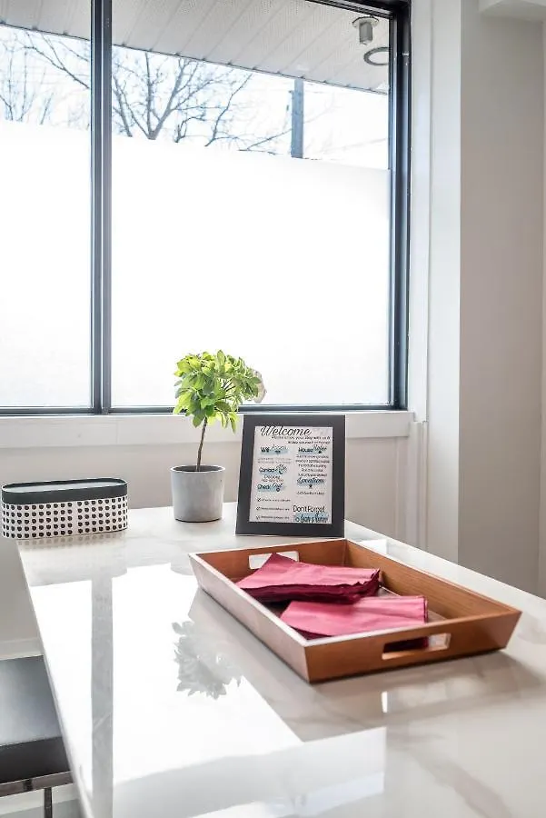 Modern Contemporary 2 Bedroom Suite Halifax 0*,